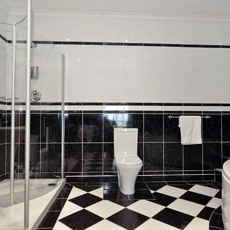 Hotel Broadhaven Bay 3*